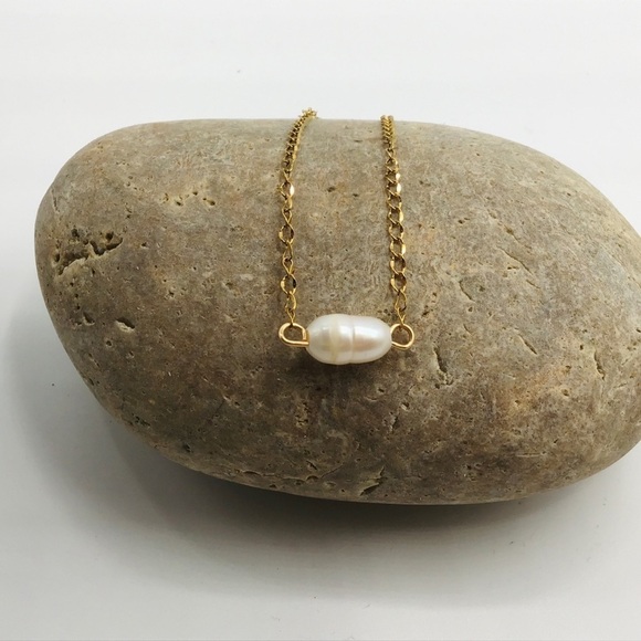 Pearl Beach Necklace Fresh Water Pearl Pendant Boho Gold Tone Chain Minimalist - Picture 1 of 6